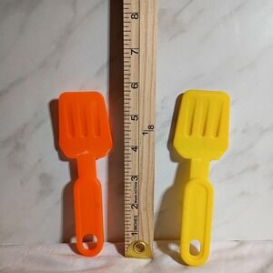 Vintage 1987 Fisher Price Toy Spatulas Orange Yellow Play Kitchen Utensils Set 2